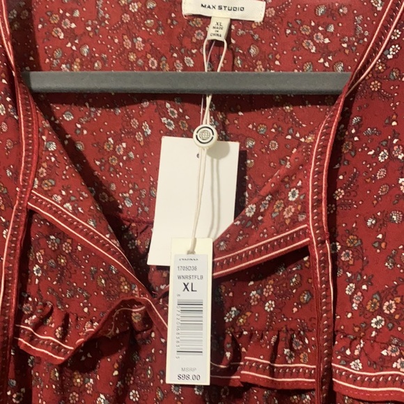 Floral top - Picture 3 of 9